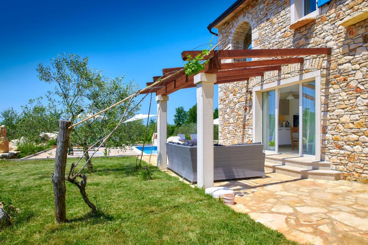 Stifanići Relax House Surrounded By Olives And Vineyard 빌라 외부 사진