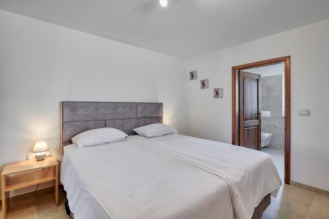 Stifanići Relax House Surrounded By Olives And Vineyard 빌라 외부 사진