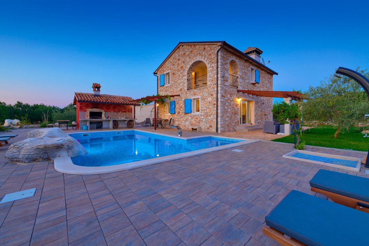 Stifanići Relax House Surrounded By Olives And Vineyard 빌라 외부 사진